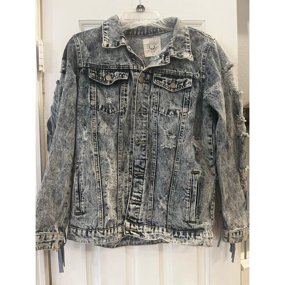 Fantasic Fawn Distressed Acid Wash Jean Jacket Women S Thrashed Fringe Trucker - Picture 2 of 10